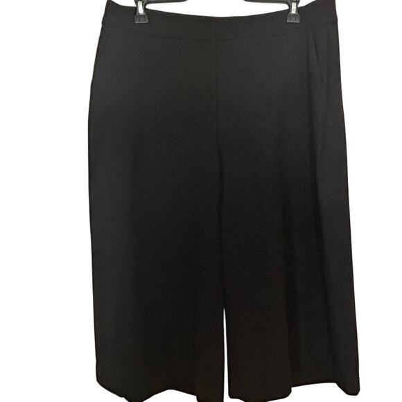 Lane Bryant Black Pleated Allie Wide Leg Cropped Pants 16 - Picture 1 of 2